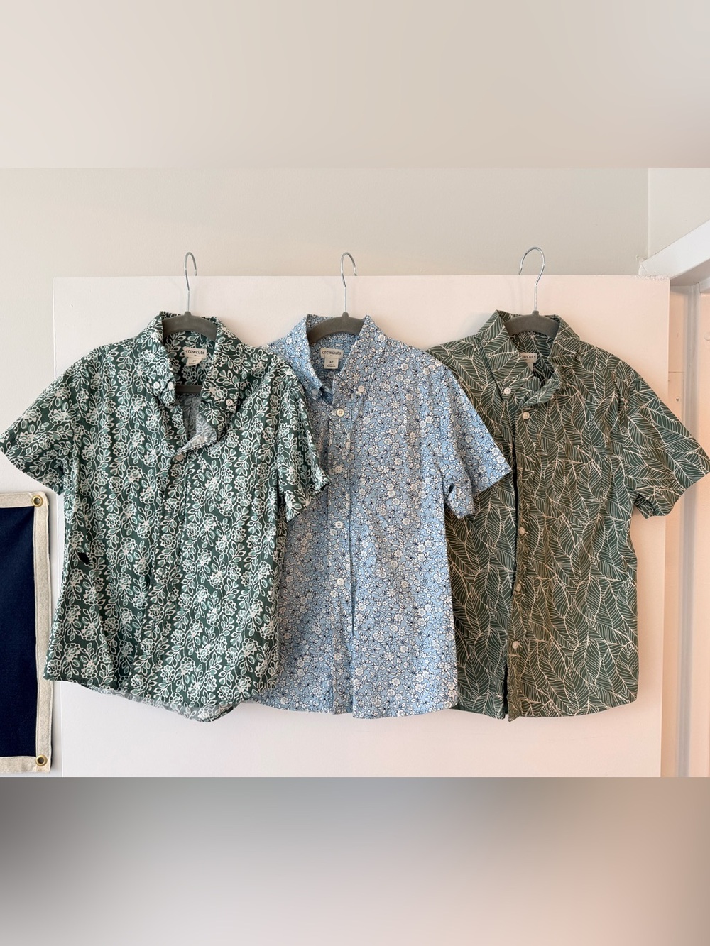 3 Crewcuts Short-Sleeve Button-Down Shirts in Blue and Green Floral Prints